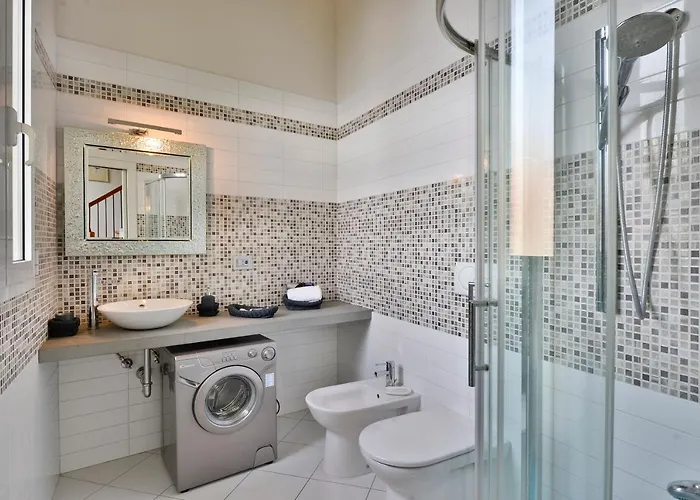 Ur-nest Beverara بولونيا